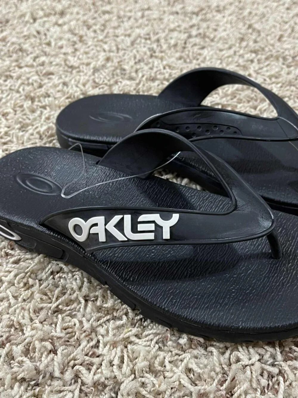 Oakley Men's B1B Flip Flops Sandals Shoes Black, Size 8 (New)